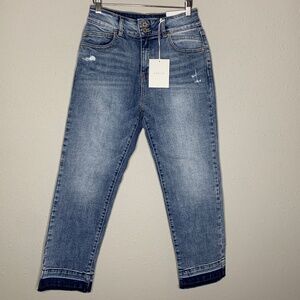 NEW WITH TAG Kancan in size 5